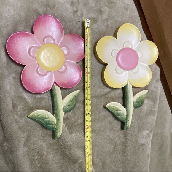 Vintage Flowers Wall Hangers Decor Pastels Set of 2 Home Interior Kids - Picture 7 of 8